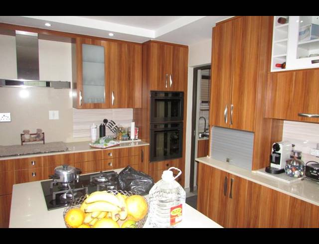 5 BEDROOM HOUSE FOR SALE IN ELAWINI LIFESTYLE ESTATE